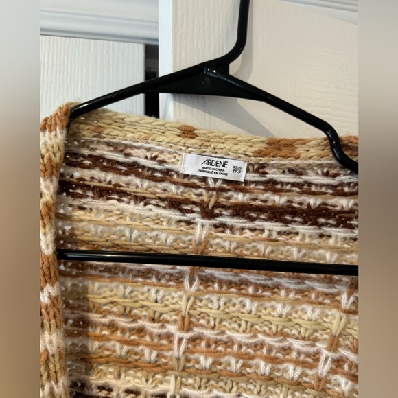 Cropped Striped Knit Cardigan - Picture 2 of 5